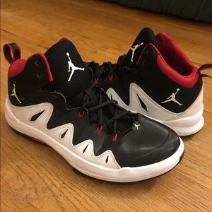 JORDAN Flywire Leather Basketball Shoes