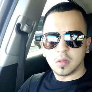 Meet your Posher, Omar