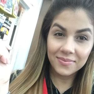 Meet your Posher, Noemi