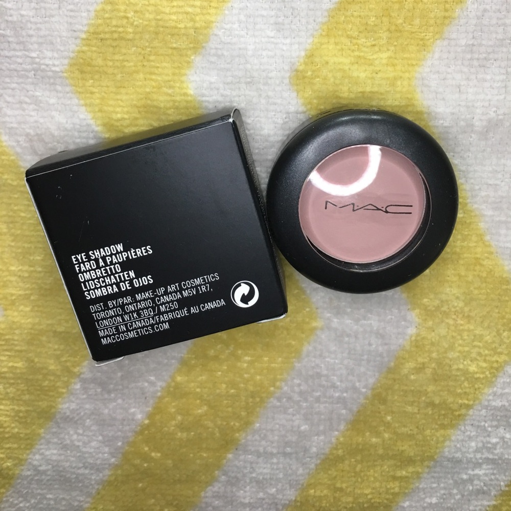 M•A•C Cosmetics Frisco Eyeshadow