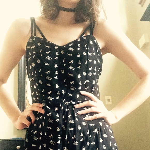 Tilly's romper in Black & White--TAGS ATTACHED - Picture 1 of 6