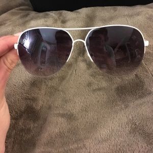 Steve Madden Aviator Sunglasses