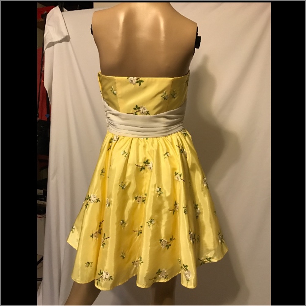 Betsy Johnson cocktail dress 4 - Picture 3 of 5