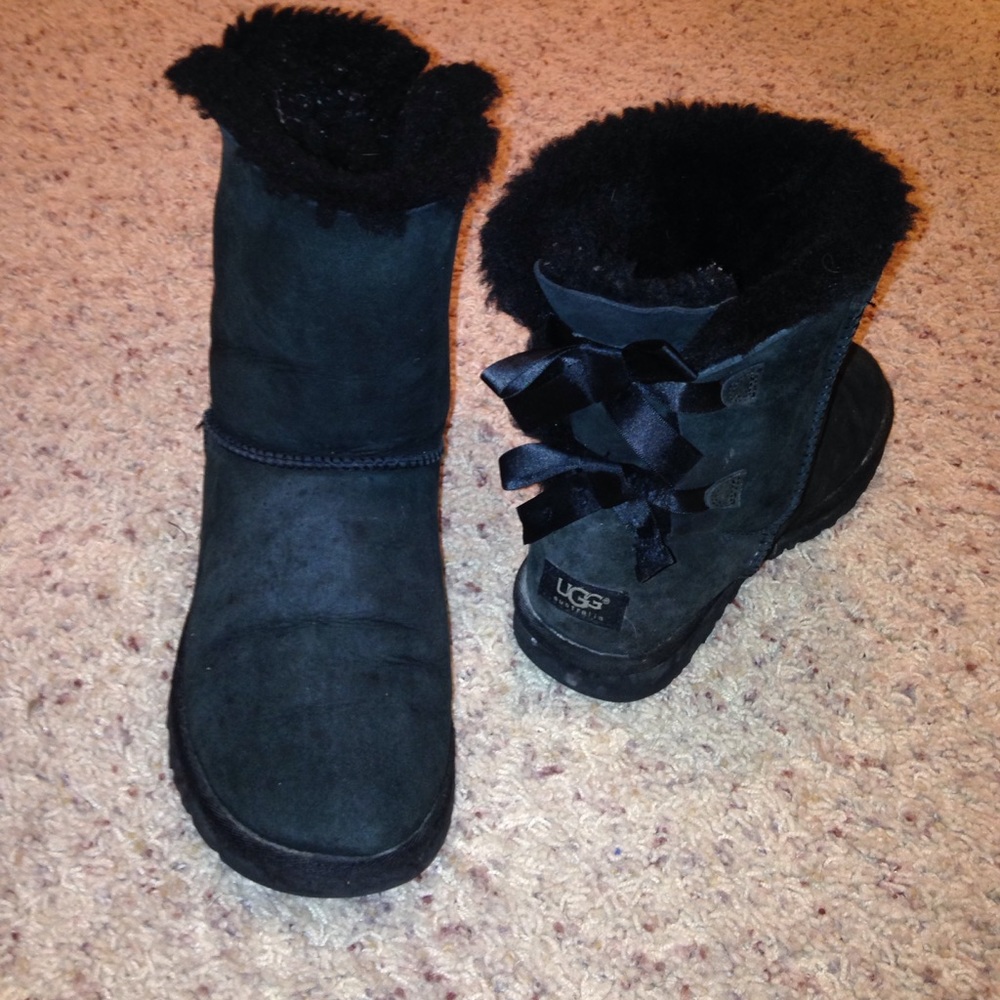 Lightly used black UGGS
