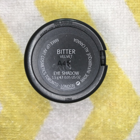 M•A•C Cosmetics Bitter Eyeshadow - Picture 3 of 3