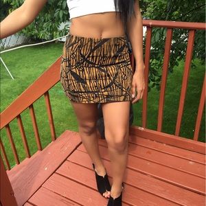 ‼️🆕⚡️NASTY GAL Gold Mini Skirt