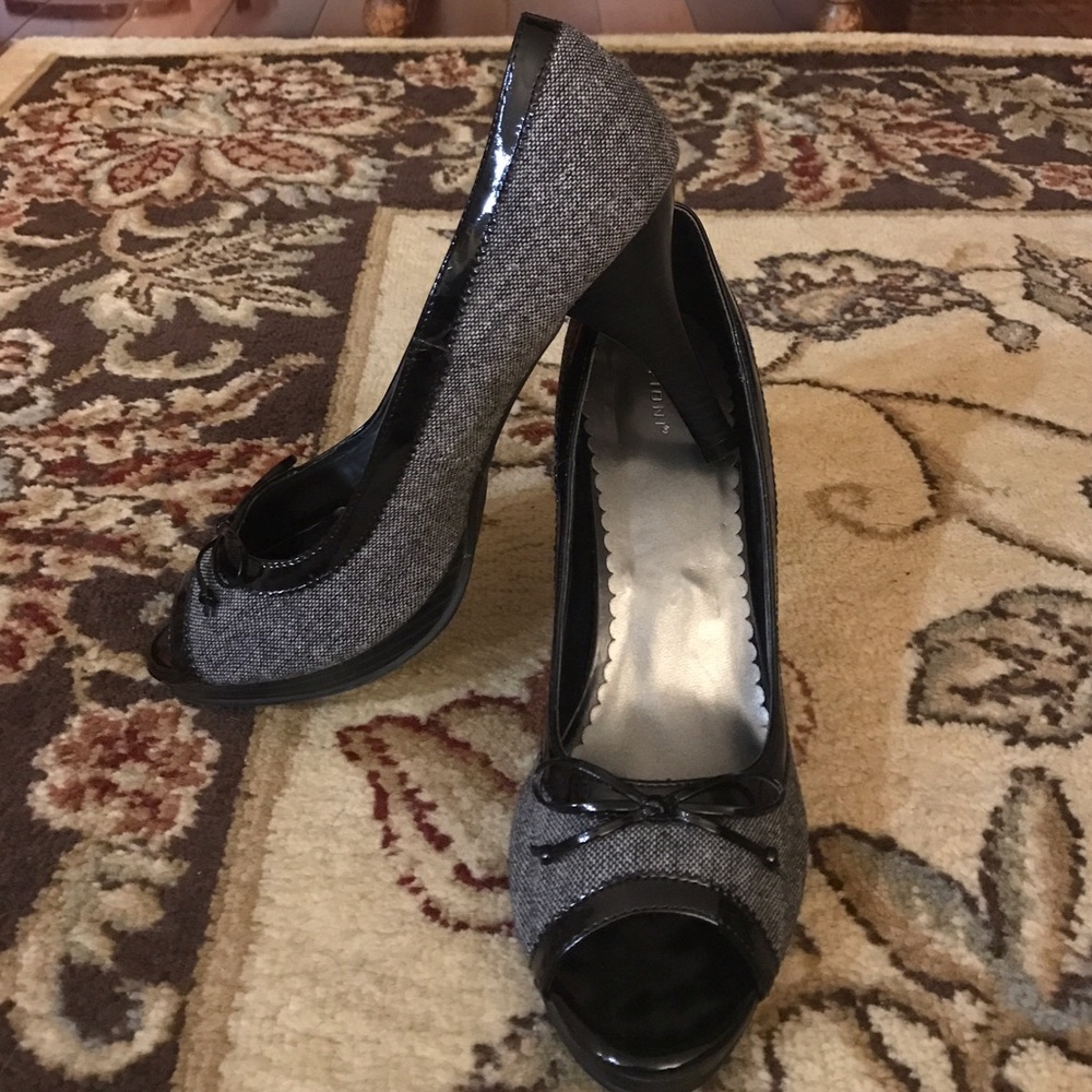 🆕 Women's peep toe heels