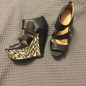 Black and cream wedges size 9