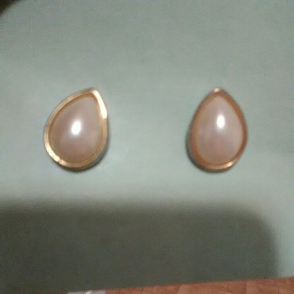 Baby blue earrings & pink earrings - Picture 2 of 2