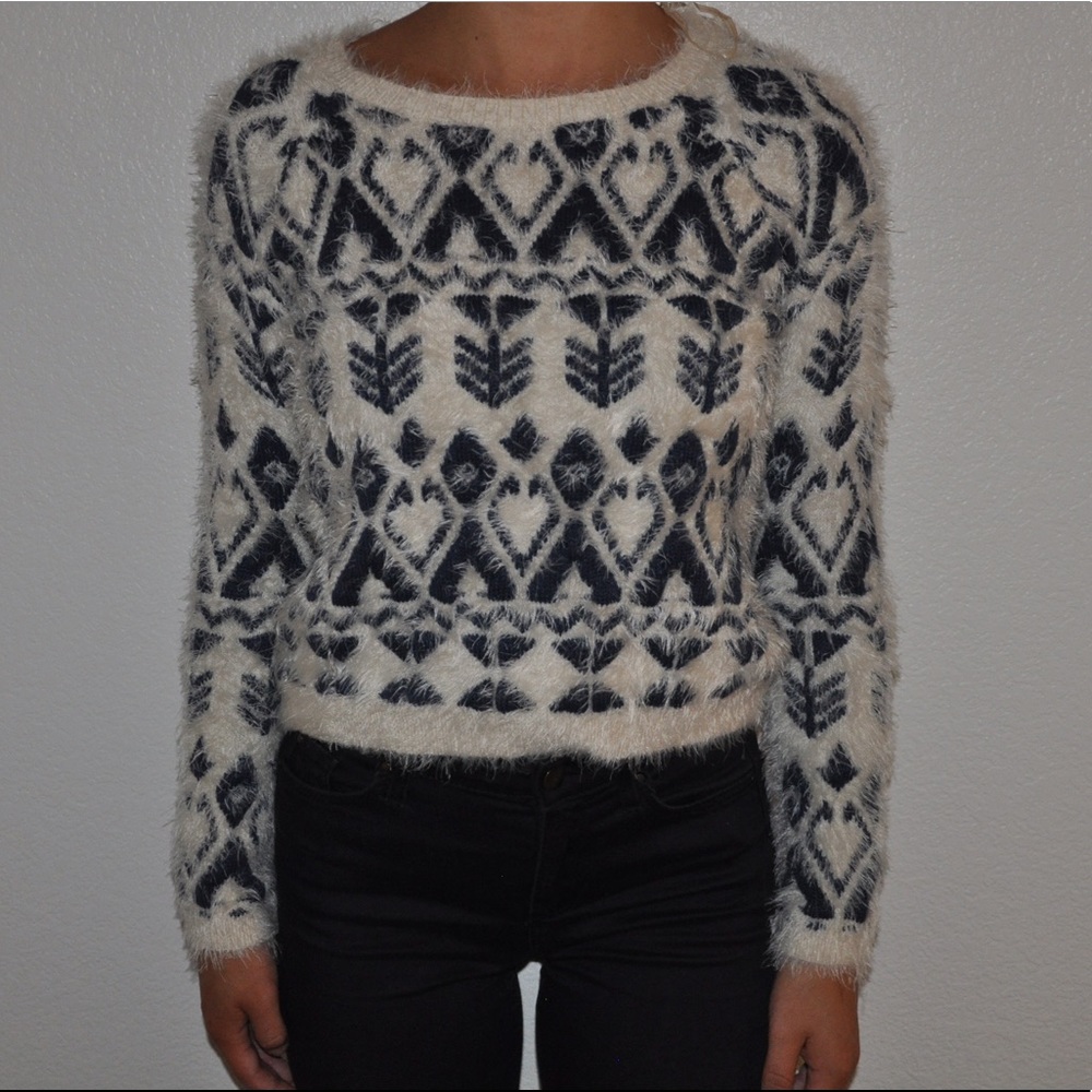 Fuzzy Aztec Print New Sweater