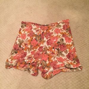 Brandy Melville floral shorts