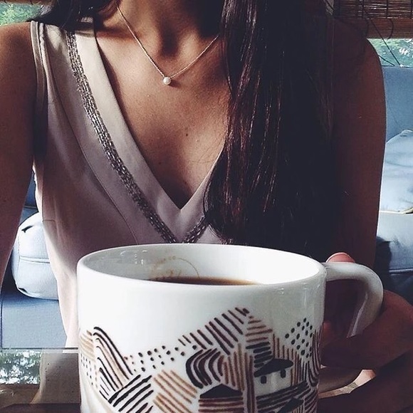 Jewelry - Simple Dainty Pearl Necklace