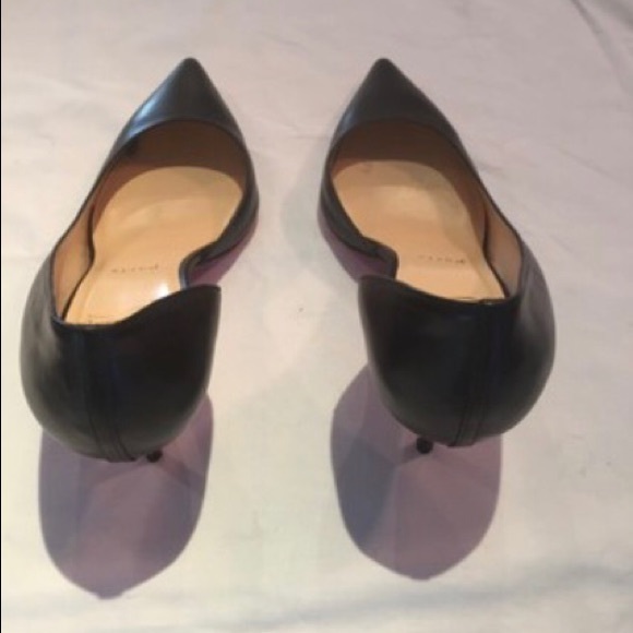 Christian Louboutin - Picture 2 of 8