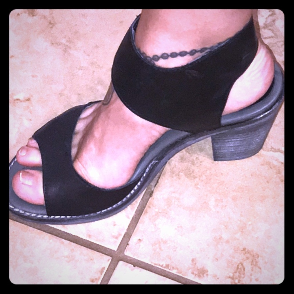 Brand New Aldo sandals!