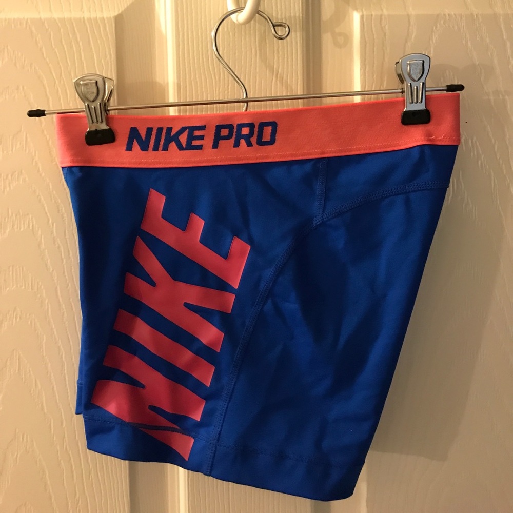 🆕Nike Pros