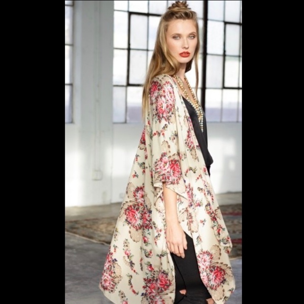 💔LAST ONE💔FITS S-2X Beige Kimono/Coverup - Picture 3 of 7
