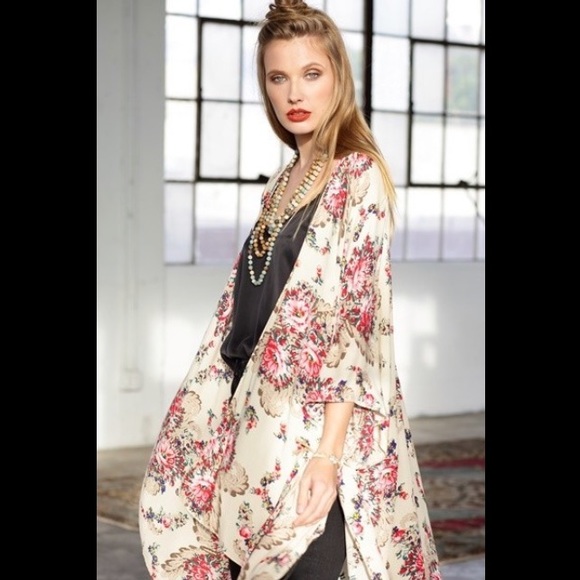 💔LAST ONE💔FITS S-2X Beige Kimono/Coverup - Picture 2 of 7