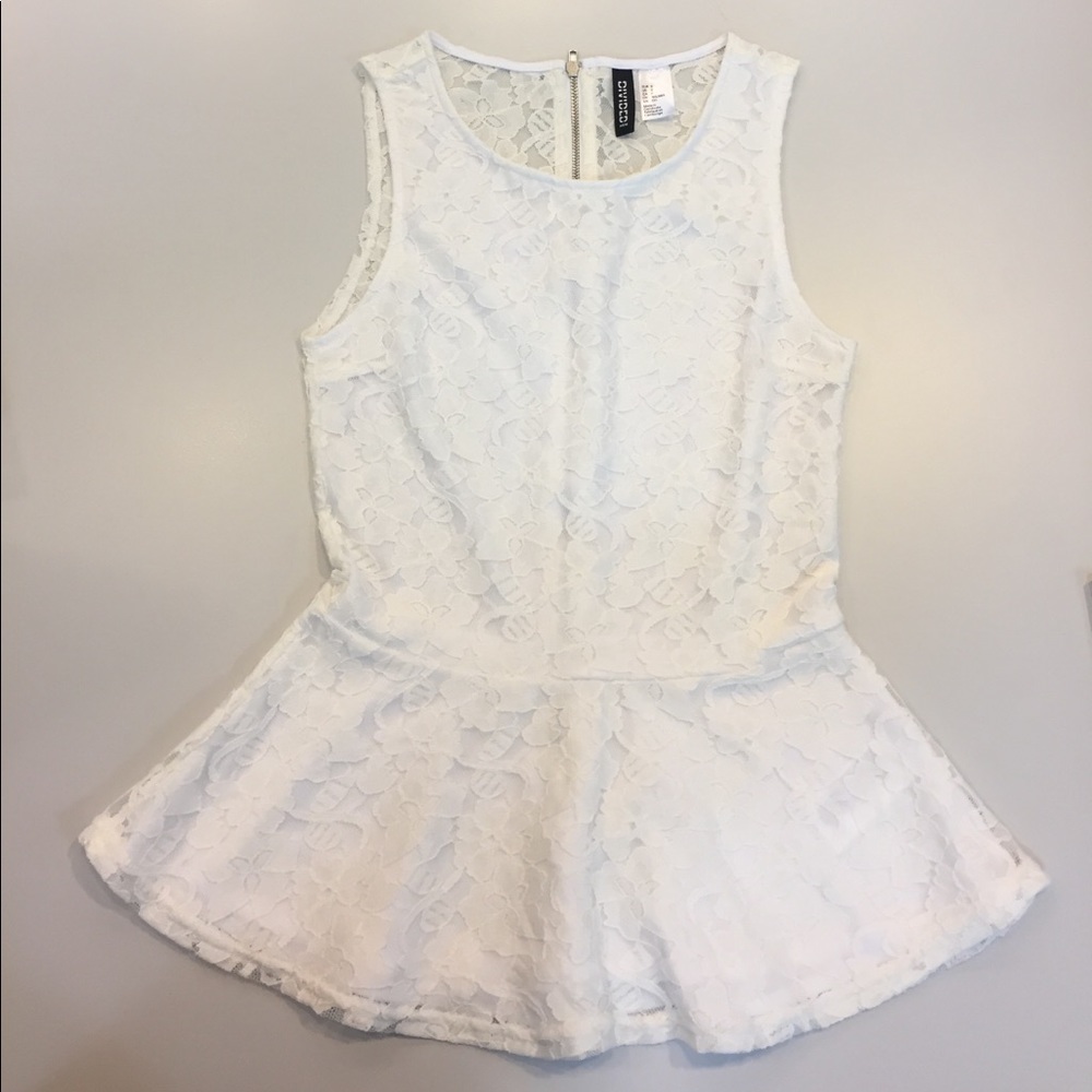 H&M lace detailed peplum top
