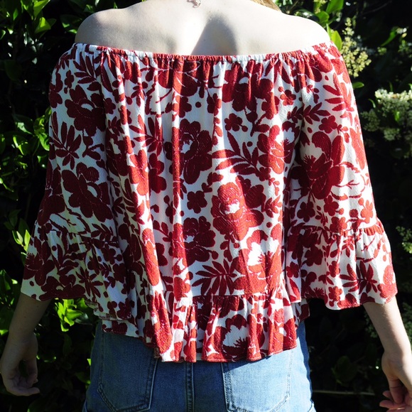 Red Flowy, 1960's/70's Off The Shoulder Floral Top - Picture 3 of 4