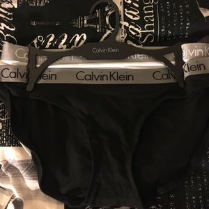 2 pack of Calvin Klein undies