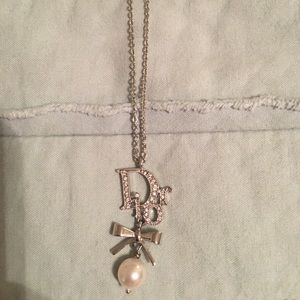 Dior necklace!