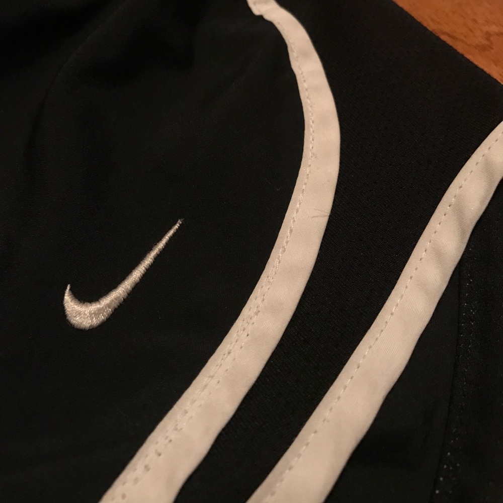 Nike Dri-Fit shorts - Picture 2 of 3
