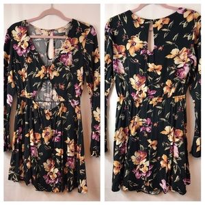 Kendall & Kylie cute Boho Chic Floral Dress sz L