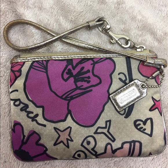 Coach Poppy wristlet - Picture 2 of 3