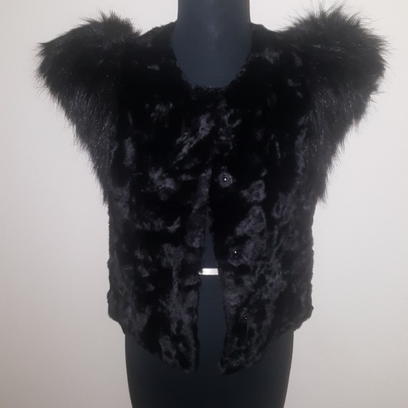Womens Faux Fur Black Vest - Picture 2 of 3