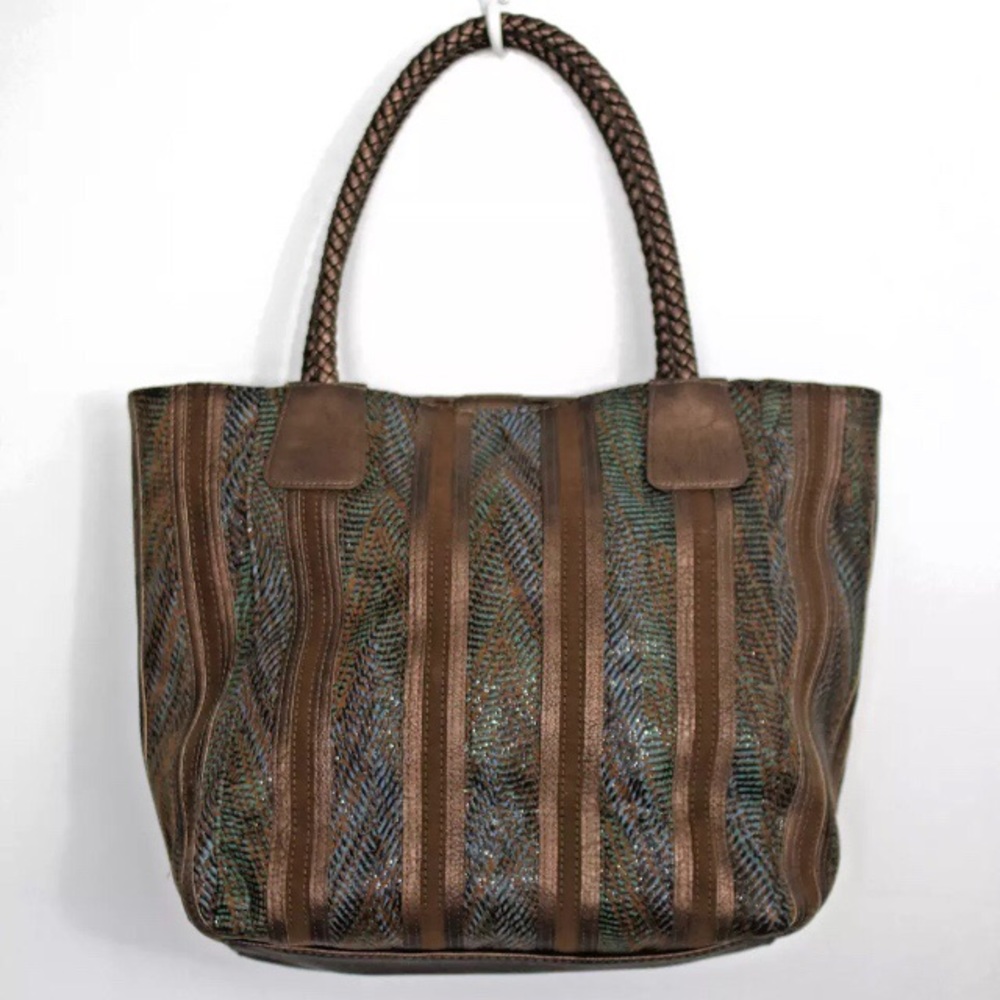 Big Buddha bronze Tote Bag