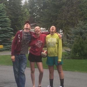 Meet your Posher, Kenna