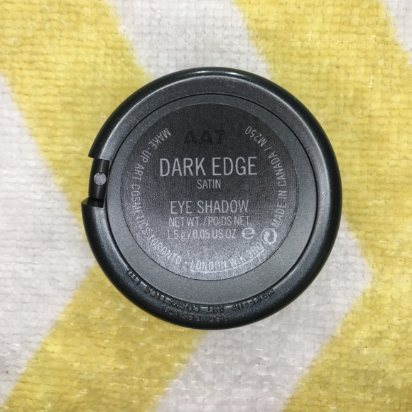 M•A•C Cosmetics Dark Edge Eyeshadows - Picture 3 of 3
