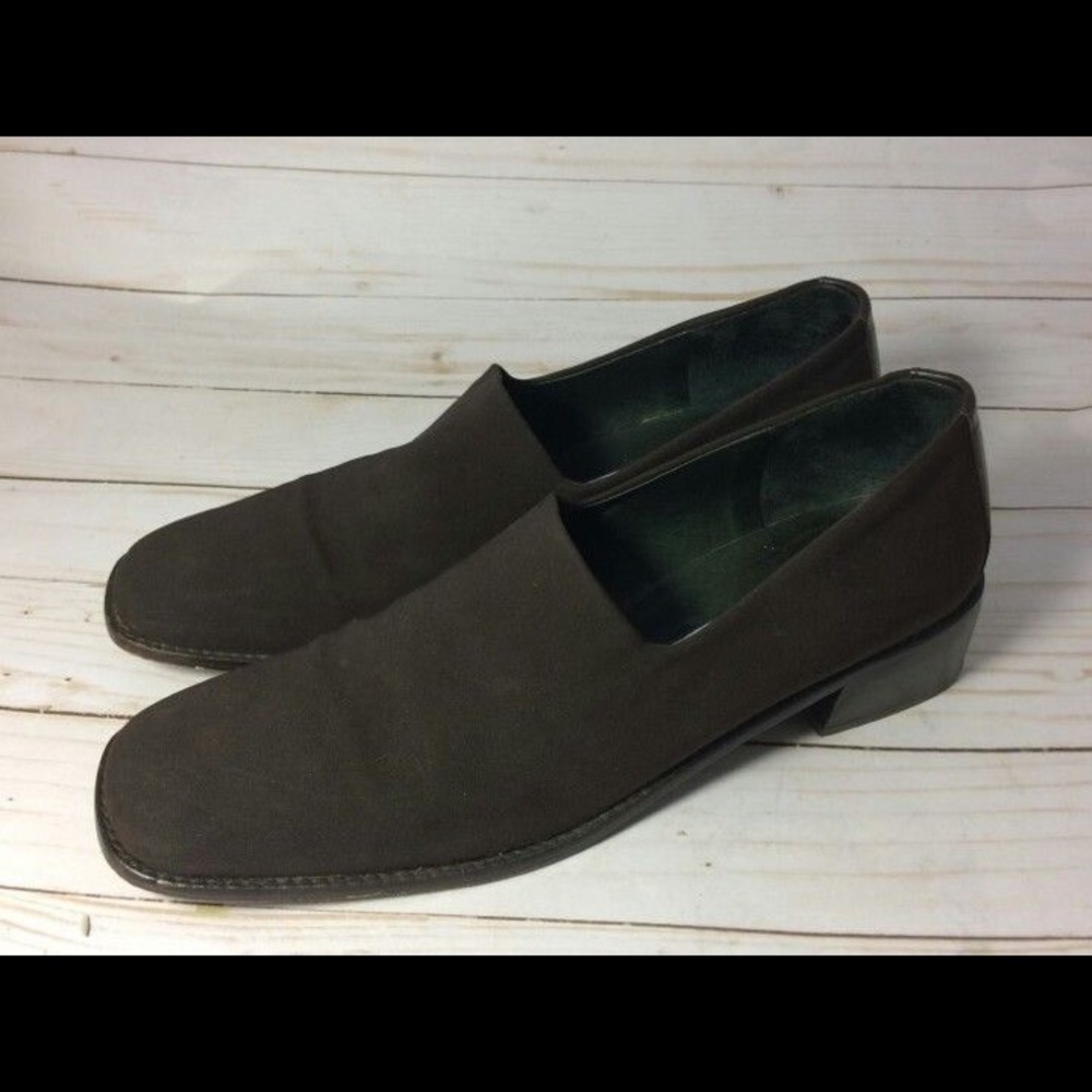 Donald Pliner Brown Elastic Fabric Trim Loafer