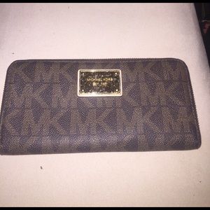 MICHAEL KORS WALLET
