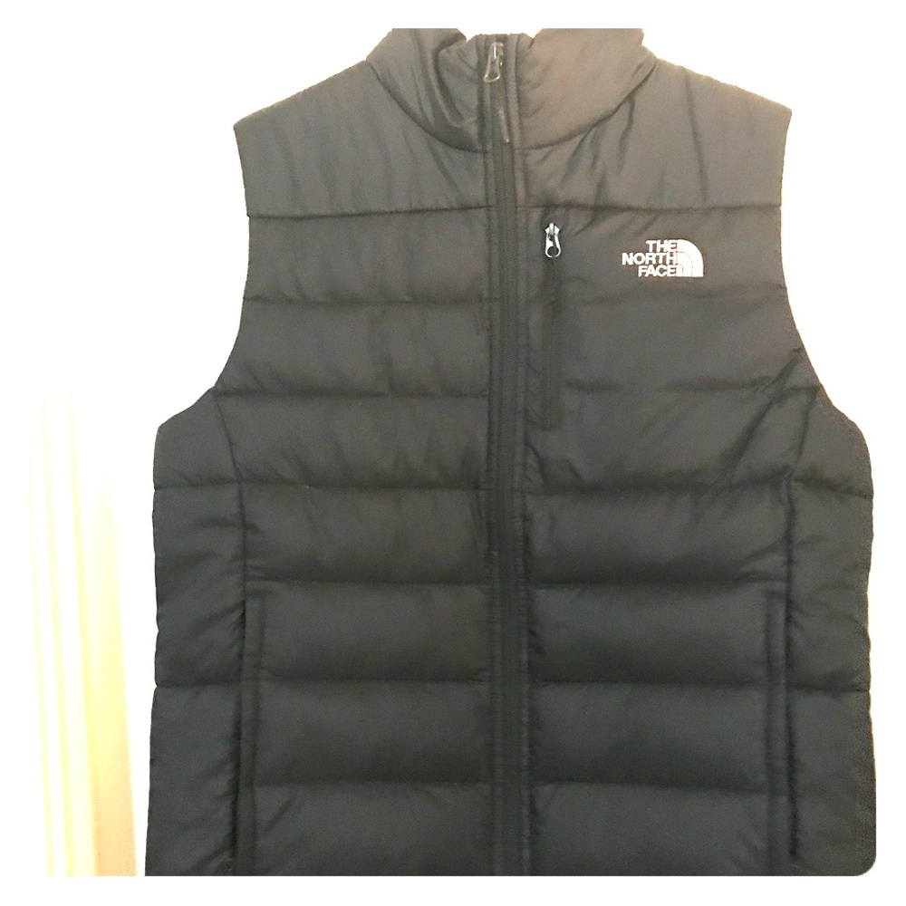 Men's small, North Face puffer puffy vest. NWT.