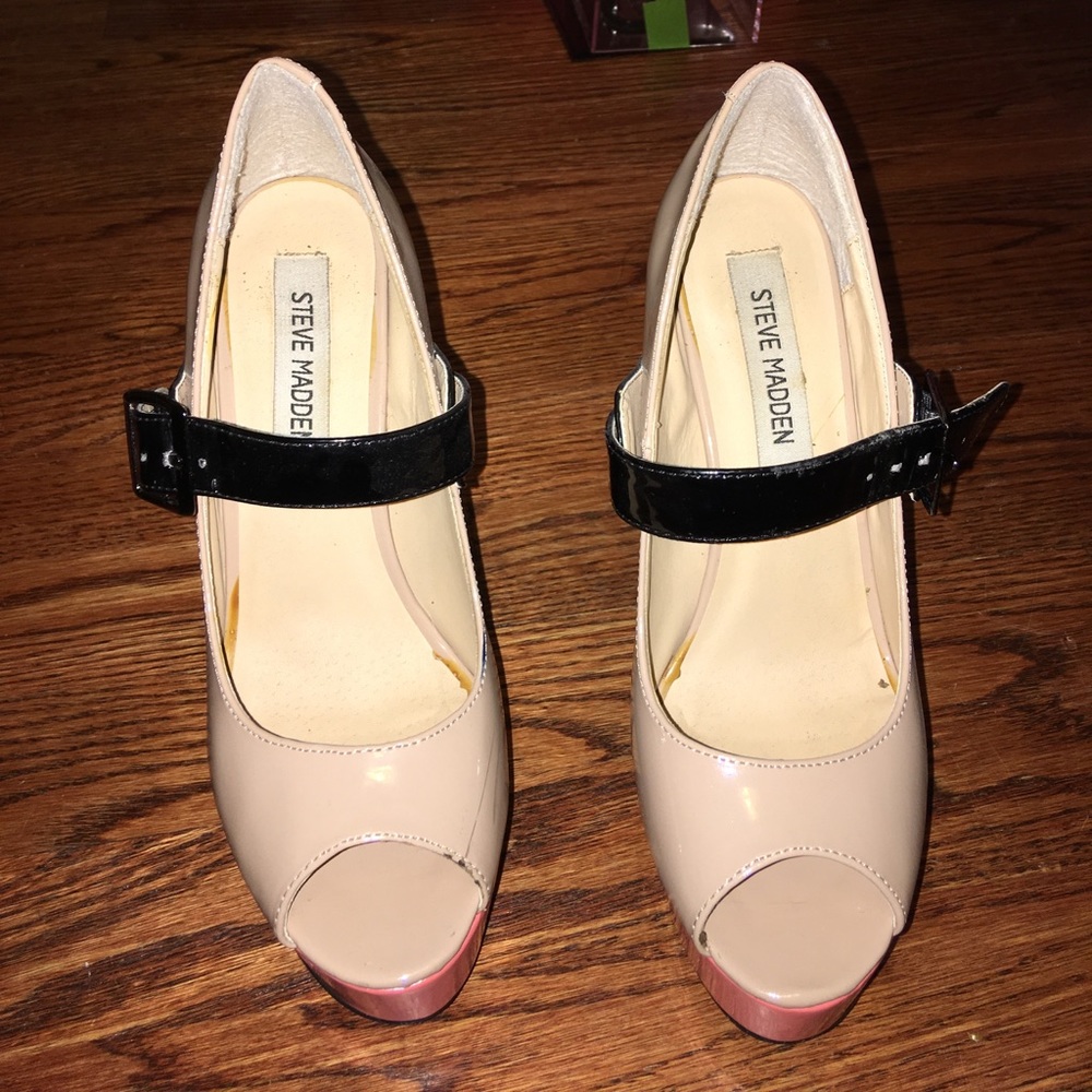 Steve Madden P-Loraa peep toe pump