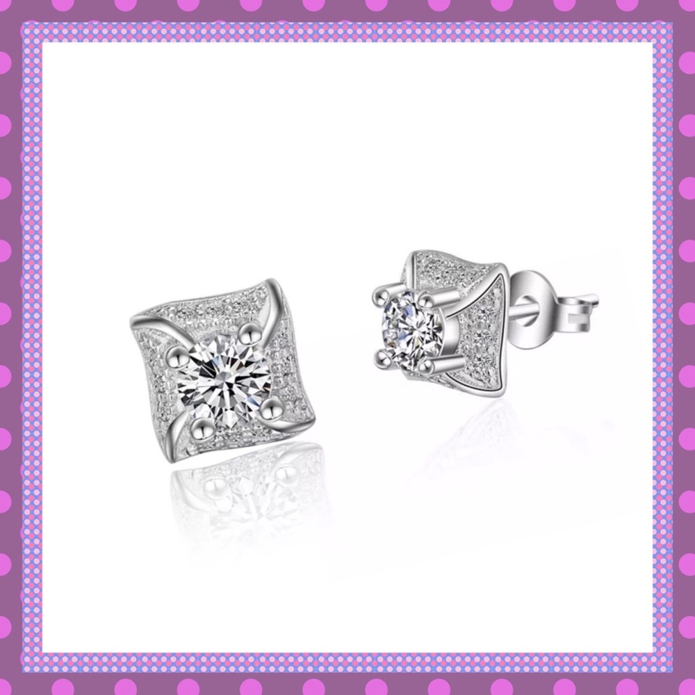💠Sterling Silver CZ Stud Pierced Earrings💠