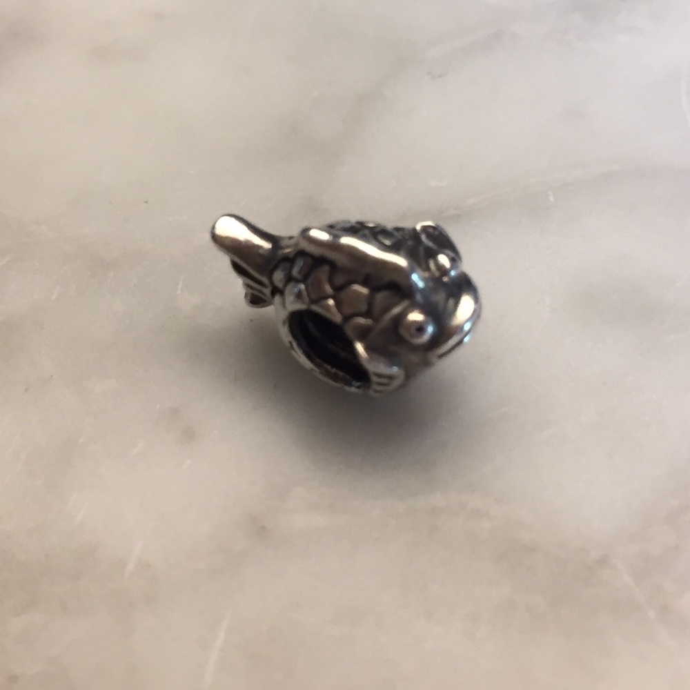 Retired Fish Pandora Bead