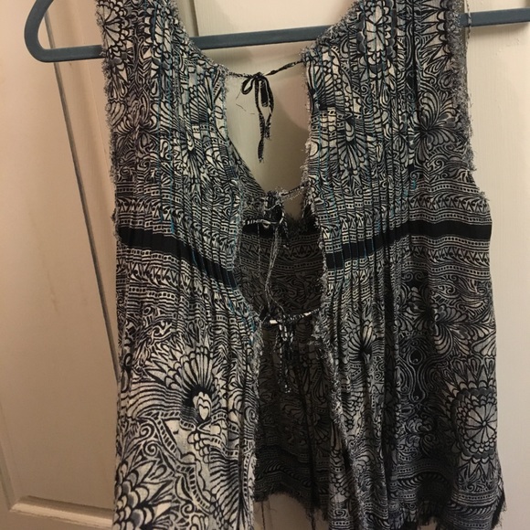Free People Open-Back tank❤️ - Picture 4 of 6