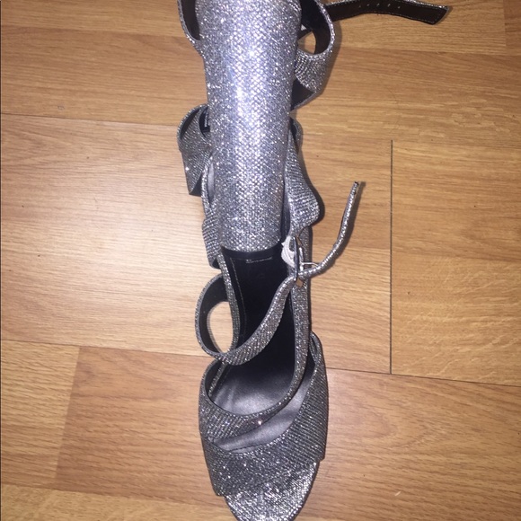 Sandals - Picture 1 of 2