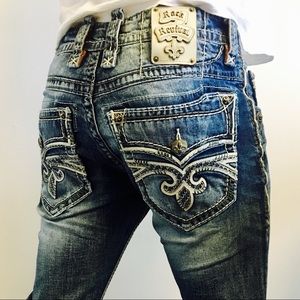 Rock Revival Relaxed Straight 32