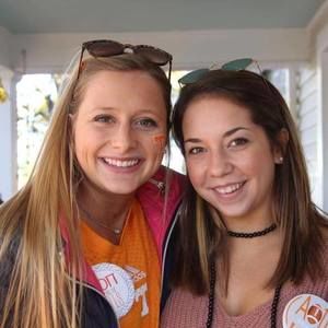 Meet your Posher, Caroline