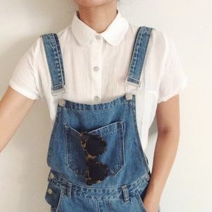 White Peter Pan collar button down back tie blouse