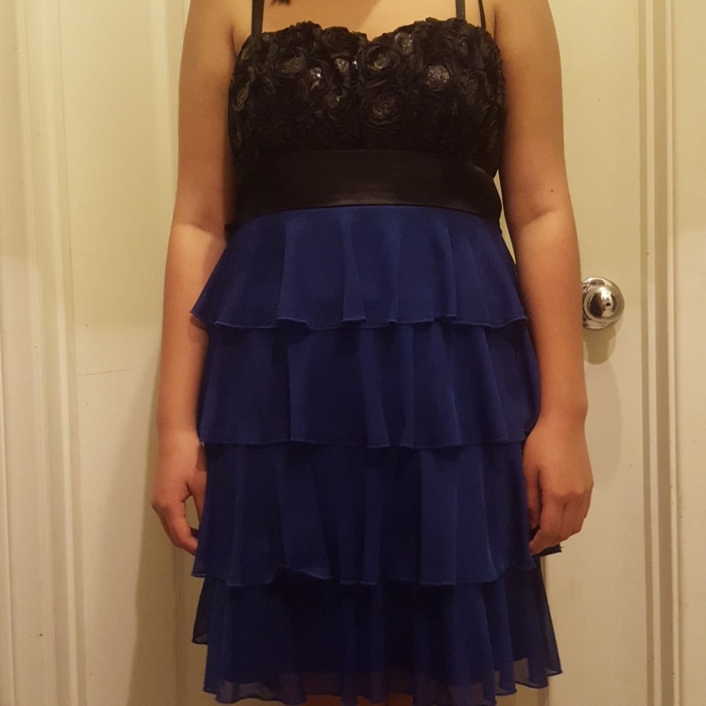 Large - Picture 4 of 4