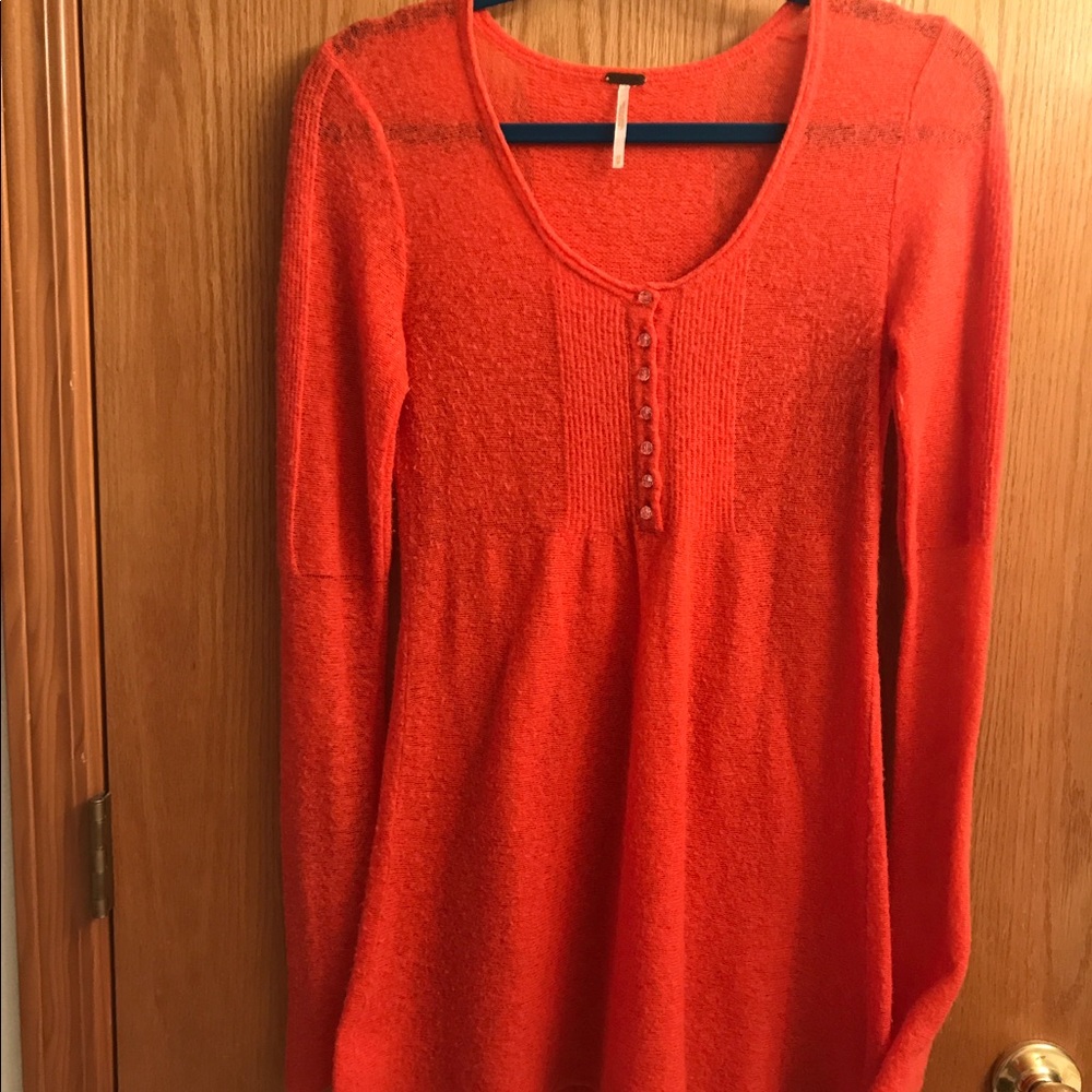 Soft orange Free People long sweater xs