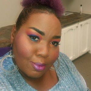 Meet your Posher, Latoya