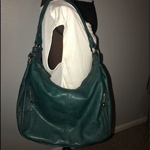 Jennifer Lopez green shoulder bag