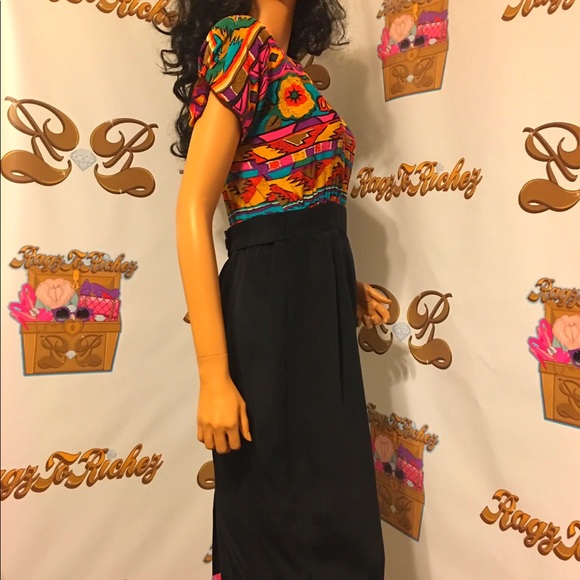 Tribal silk dress - Picture 2 of 4