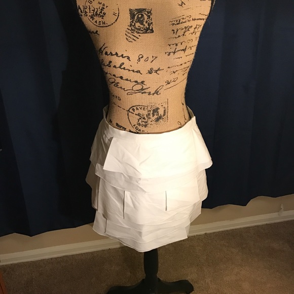 BCBGMaxAzria Dresses & Skirts - BCBG white skirt. NWOT