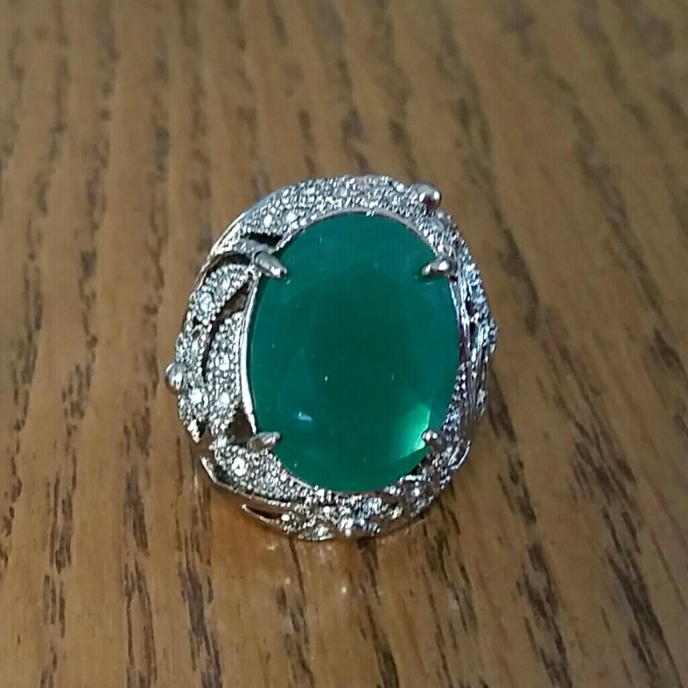 Lady's ring